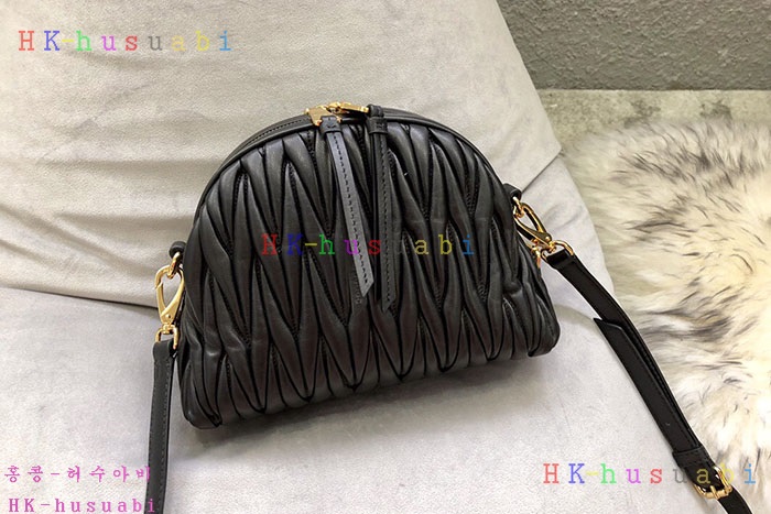 �ڹ̷��ޡ� �̿�̿� ���׶�� ����� MM 5BH092#-8