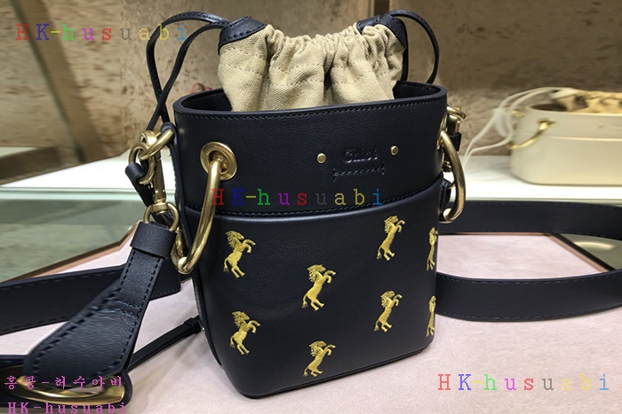 �ڹ̷��ޡ� ���ο� ���� ��Ŷ�� C 22875