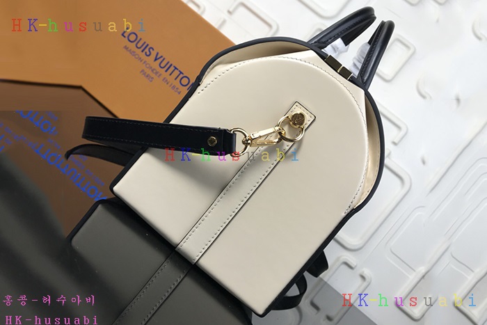 �ڹ̷��ޡ� ���̺��� ���ǵ� ���͹� M53041-2