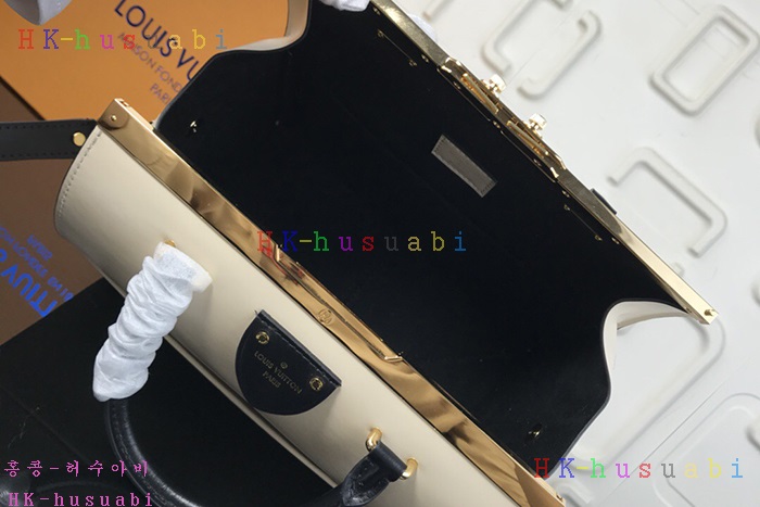 �ڹ̷��ޡ� ���̺��� ���ǵ� ���͹� M53041-2