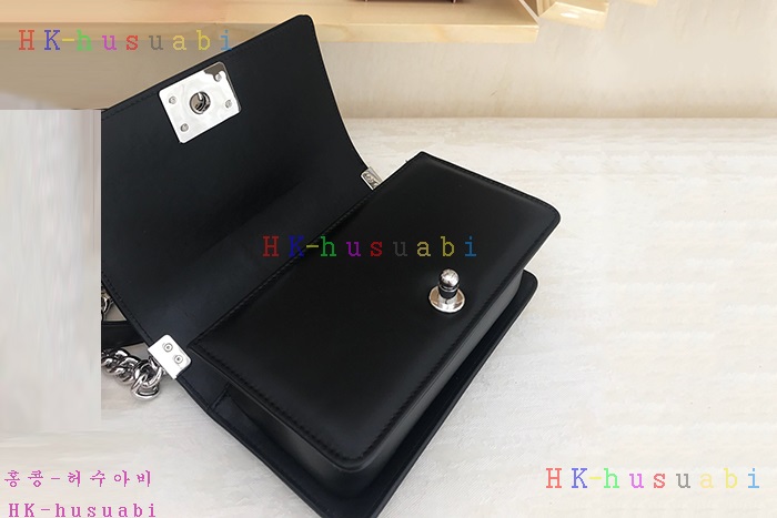 �ڹ̷��ޡ� ���� ���̺� CH A67085