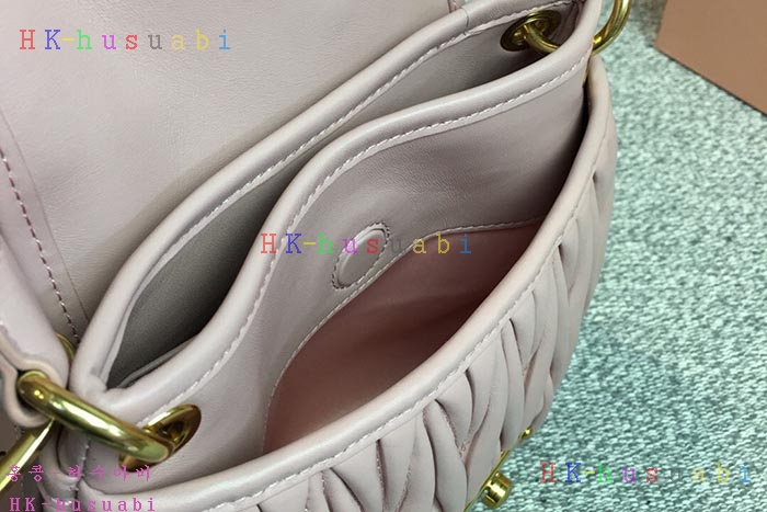 �ڹ̷��ޡ� �̿�̿� ���׶�� ����� M 5BH111