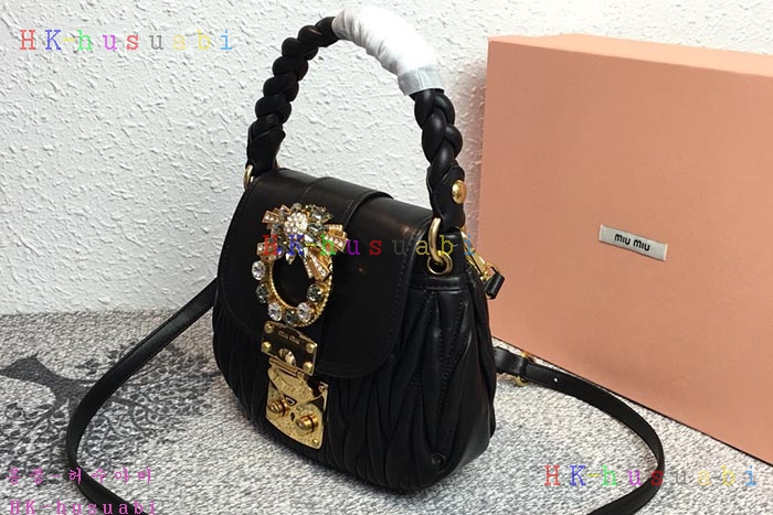 �ڹ̷��ޡ� �̿�̿� ���׶�� ����� M 5BH111-2