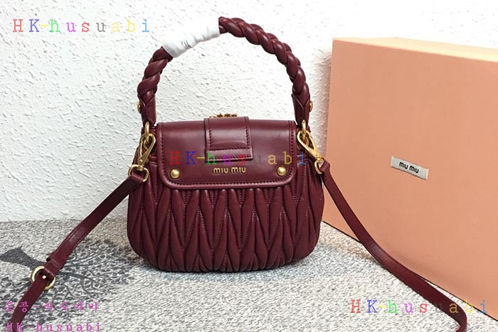 �ڹ̷��ޡ� �̿�̿� ���׶�� ����� M 5BH111-3