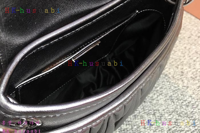 �ڹ̷��ޡ� �̿�̿� ���׶�� ����� M 5BH111-4