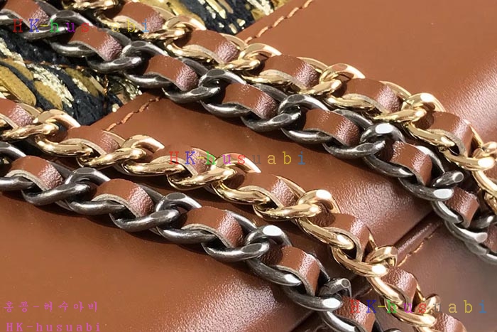 �ڹ̷��ޡ� ���� ���긮�� ȣ���� CH A91824