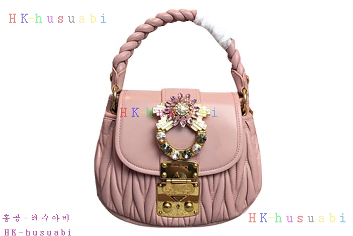 �ڹ̷��ޡ� �̿�̿� ���׶�� ����� M 5BH111