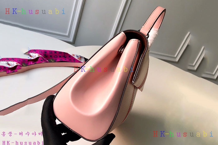 �ڹ̷��ޡڷ��̺��� ���� Ŭ��Ϲ� M41305