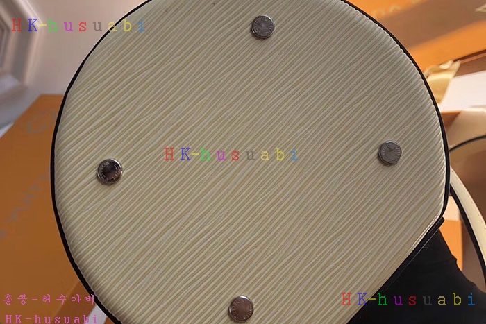 �ڹ̷��ޡ� ���̺��� ����Ƽ�� M52560