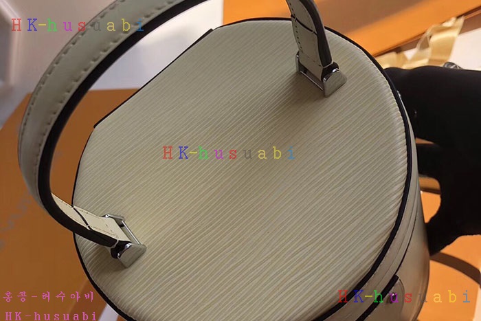 �ڹ̷��ޡ� ���̺��� ����Ƽ�� M52560