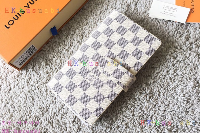 �ڹ̷��ޡڷ��̺��� ī��������� N66530