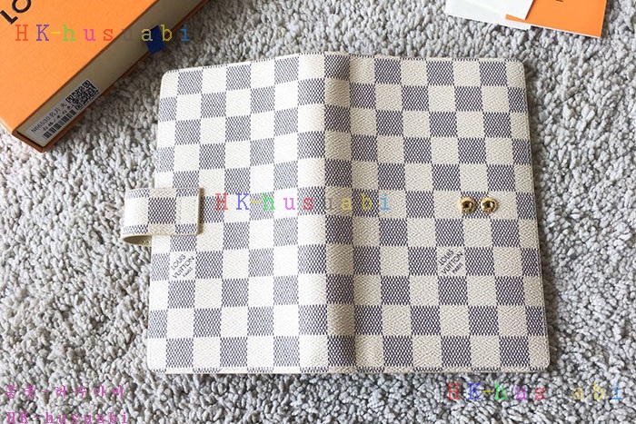 �ڹ̷��ޡڷ��̺��� ī��������� N66530