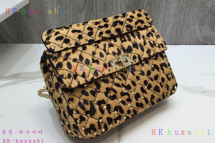 �ڹ̷��ޡ� �߷�Ƽ�� �����͵� ü�ι� V 0122