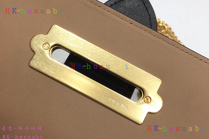 �ڹ̷��ޡ� ����� ī�̿� ���� ��Ʈ�� P 1BL004#-5