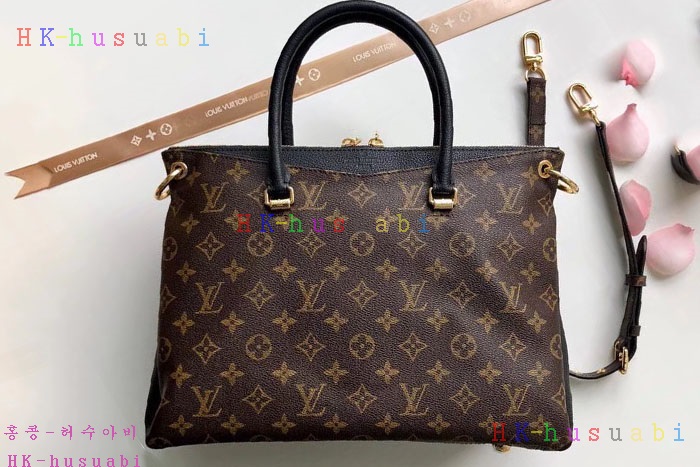 NEW 17F/W ���̺��� �Ż� ���� �ȶ� ũ�ν� �� M42756