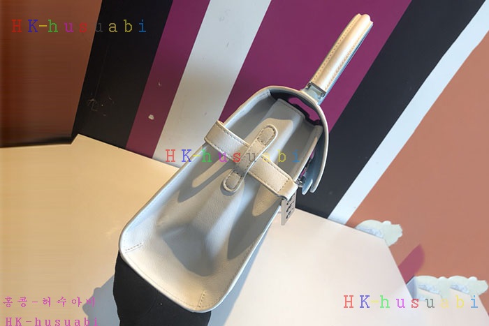 �ڹ̷��ޡ� ���� ����Ʈ�� DB 7425881