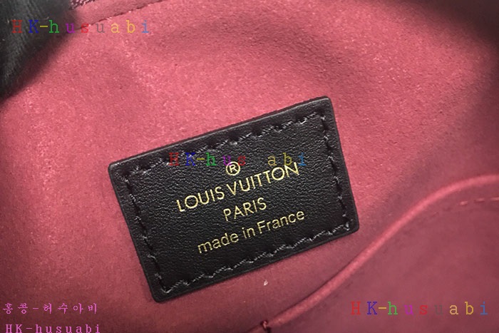 �ڹ̷��ޡڷ��̺��� V ��Ʈ�� M43949