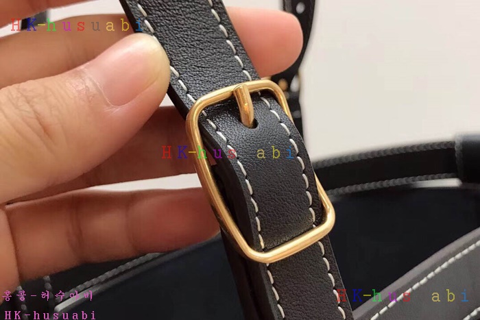 �ڹ̷��ޡ� �ֹ��� ��ư ��Ʈ�� M HH5361