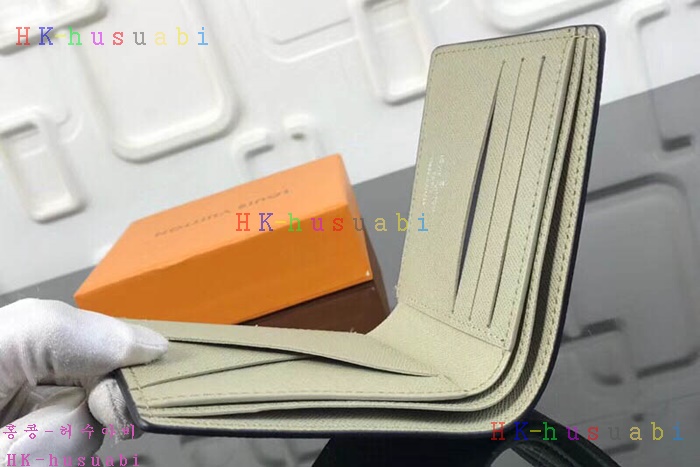 �ڹ̷��ޡڷ��̺��� ��Ƽ�� ���� LV M30572