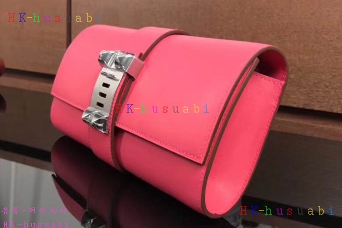 �ڹ̷��ޡ� �����޽� �޵��� Ŭ��ġ H 53226