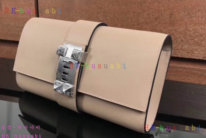 �ڹ̷��ޡ� �����޽� �޵��� Ŭ��ġ H 53226-4