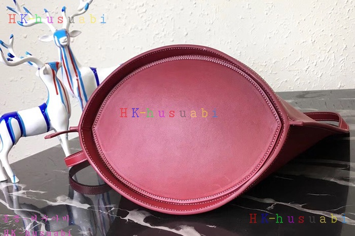 �ڹ̷��ޡ� ������ STUDS CABAS CL18090-5