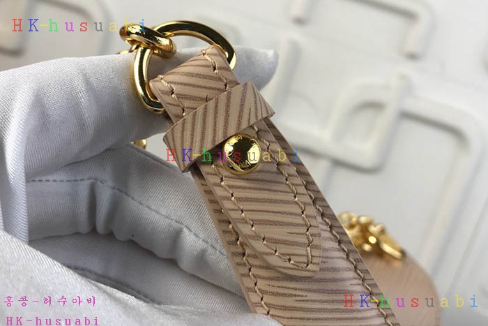 �ڹ̷��ޡ� ���̺��� Ʈ����Ʈ MM  LV M52730