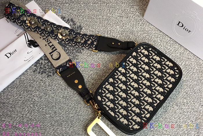 �ڹ̷��ޡ� ��� ������ũ ī�޶�� DR 582248