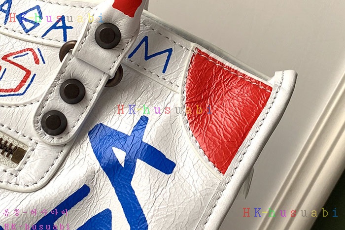 �ڹ̷��ޡ� �߷��þư� ��Ƽ��  B 581145