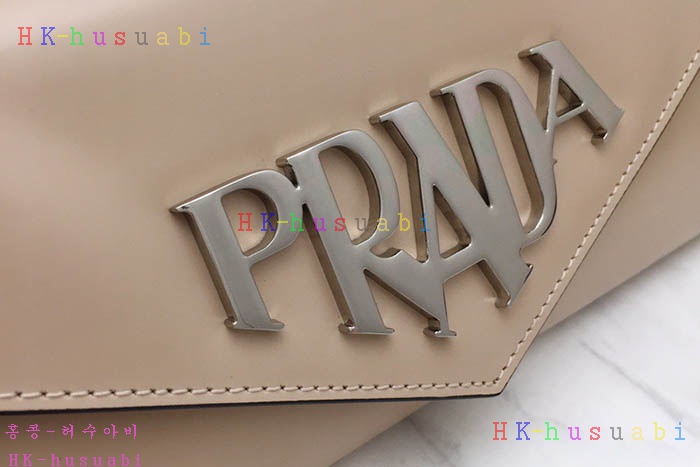 �ڹ̷��ޡ� ����� ������ ������ P 1MH037