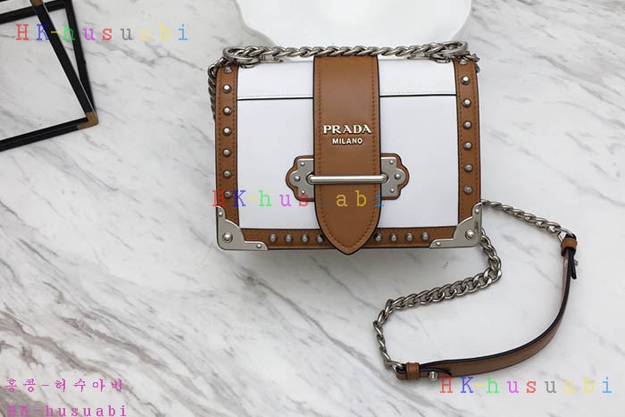 �ڹ̷��ޡ� ����� ī�̿��� PR 1BD045-3