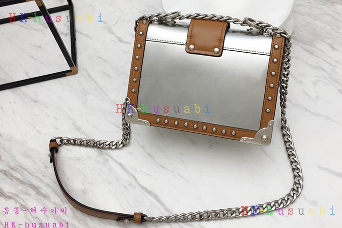 �ڹ̷��ޡ� ����� ī�̿��� PR 1BD045-2-4