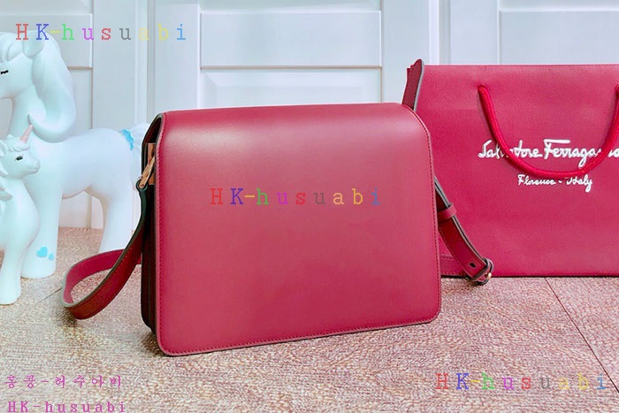 �ڹ̷��ޡ� �䷹���� Ŭ���� �÷��� P 21H321-2