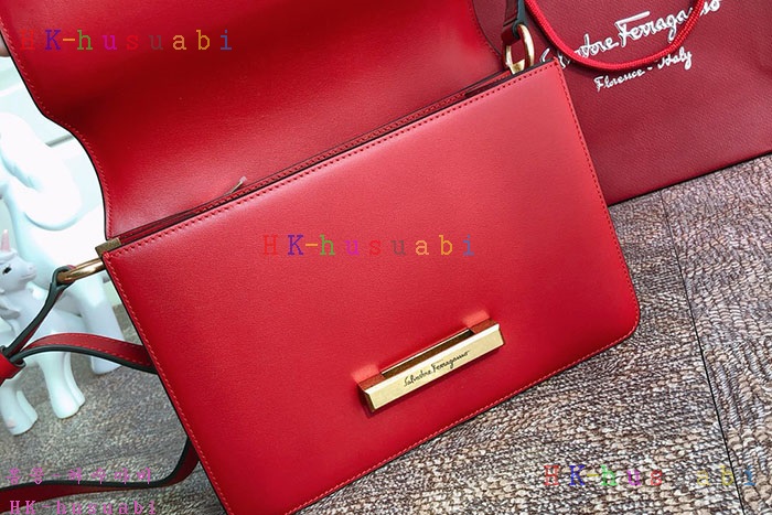 �ڹ̷��ޡ� �䷹���� Ŭ���� �÷��� P 21H321-3