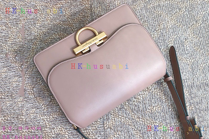 �ڹ̷��ޡ� �䷹���� Ŭ���� �÷��� P 21H321-4