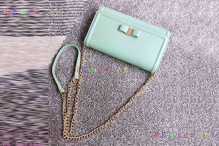 �ڹ̷��ޡ� �䷹���� �ٶ� ü�� �����  P 22C940-4