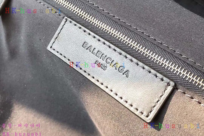 �ڹ̷��ޡ� �߷��þư� �Ż� ���� B 10953