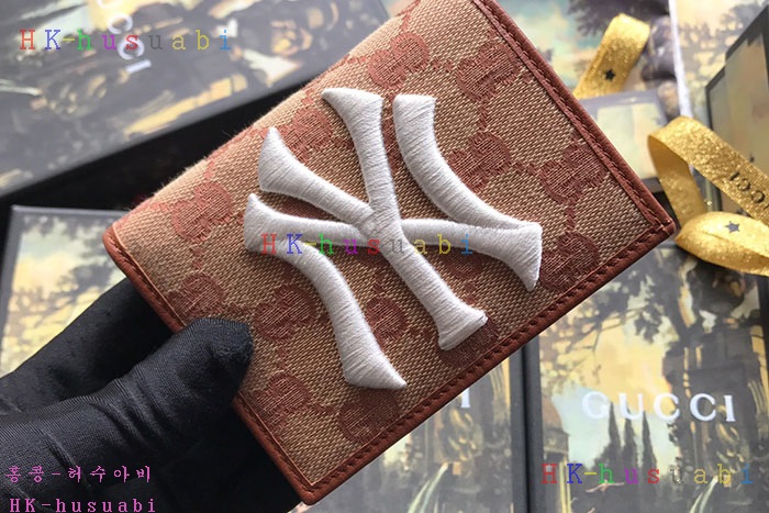 �ڹ̷��ޡ� ���� LA������ ��ġ ������ GU 547789