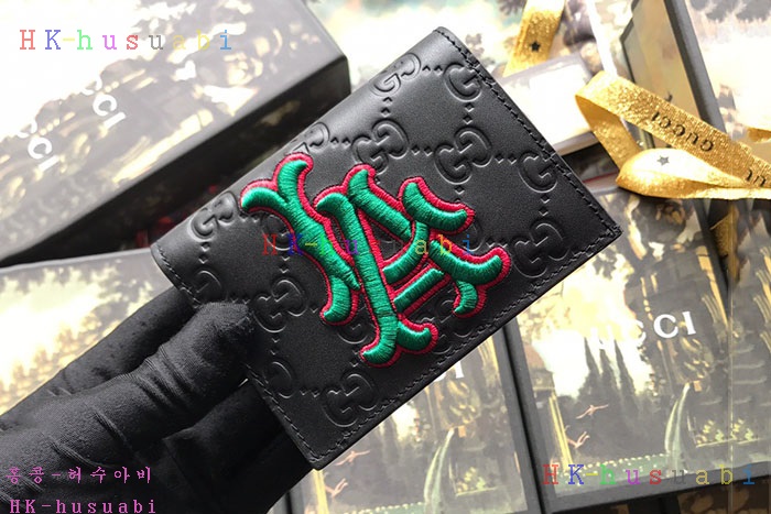 �ڹ̷��ޡ� ���� LA������ ��ġ ������ GU 547789-2