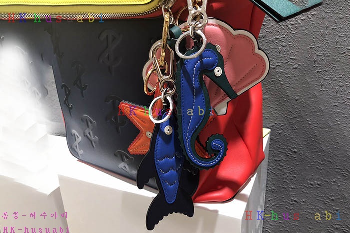 �ڹ̷��ޡ� �ο��� ���� ���� LW 889557