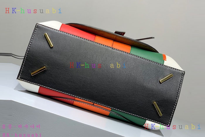 �ڹ̷��ޡ� �ο��� ����Ʈ ���ڵ�� LW 889560