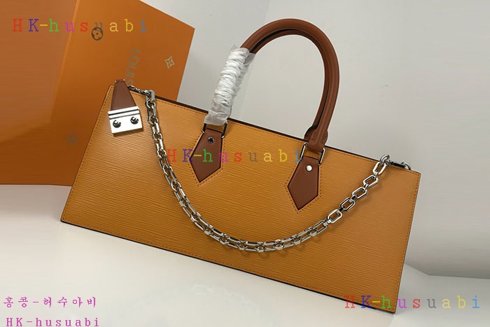 �ڹ̷��ޡ� 2019SS ���̺��� ũ���� ��帮�� LV M44371-2