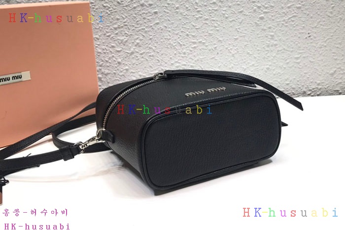 �ڹ̷��ޡ� �̿�̿� ���� ����� MU 5BH122-4