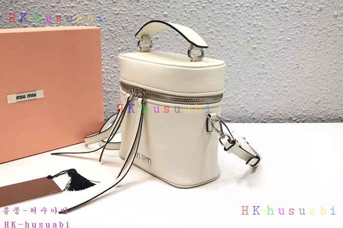 �ڹ̷��ޡ� �̿�̿� ���� ����� MU 5BH122-2