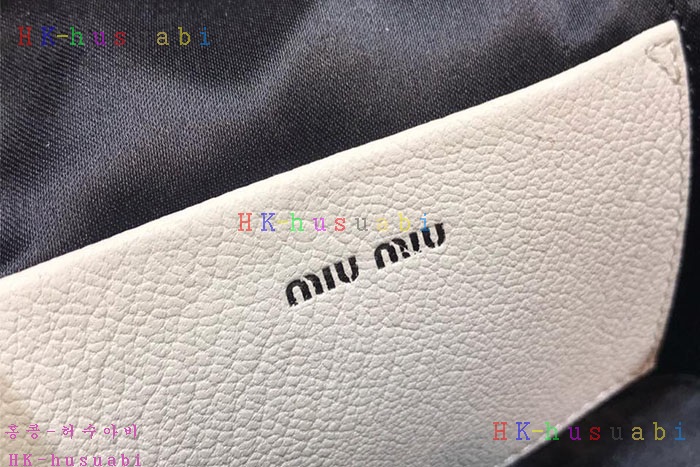 �ڹ̷��ޡ� �̿�̿� ���� ����� MU 5BH122-2