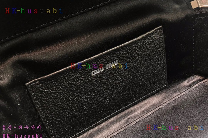 �ڹ̷��ޡ� �̿�̿� ���� ����� MU 5BH121-3