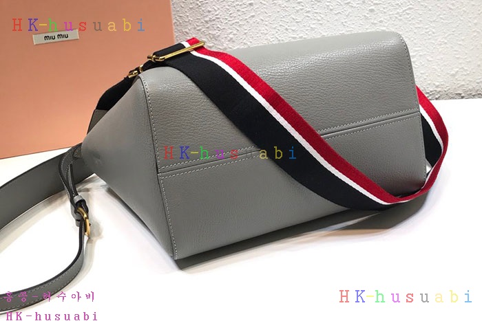 �ڹ̷��ޡ� �̿�̿� ���� ��Ʈ�� MU 5BG137-2