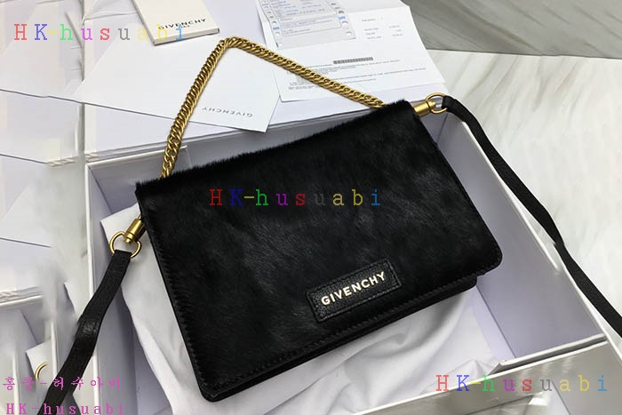 �ڹ̷��ޡ� ����� �����ٵ� ũ�ν��� GV 2998010