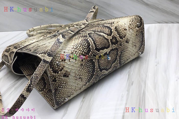 �ڹ̷��ޡ� ����� ȣ������� GV 299860