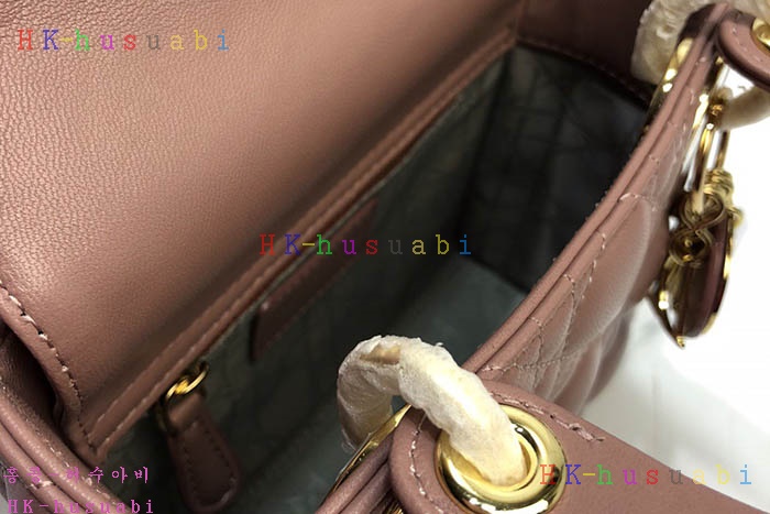 �ڹ̷��ޡ� ��� ���̵�� DR 240044